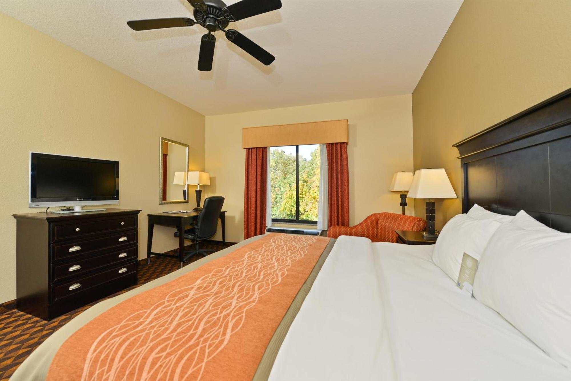 Comfort Inn & Suites Clinton Quarto foto